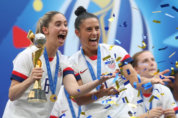 同时也在年 同时也在年