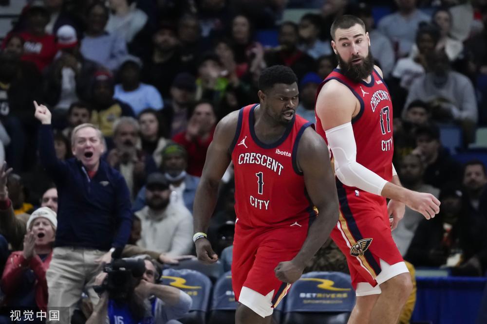 在这个足球 在这个足球